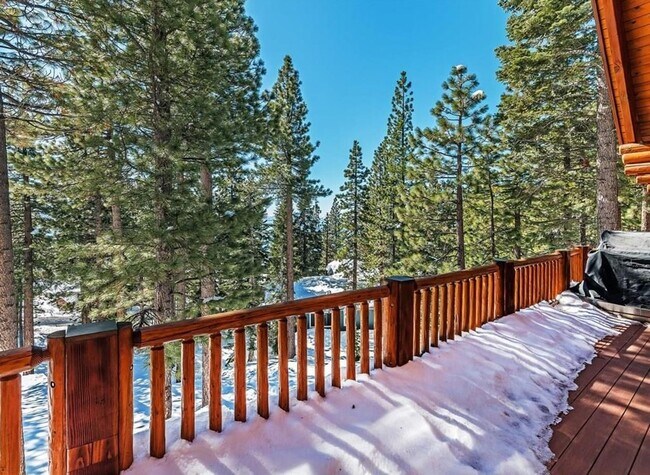 Photo - Charming Mountain Home