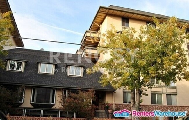 Photo - 555 E 10th Ave