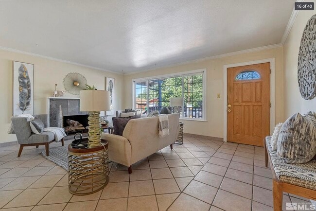 Photo - 225 Hunter Lake Dr