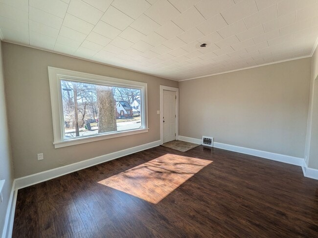 Photo - Pet friendly! Great deck for entertaining!