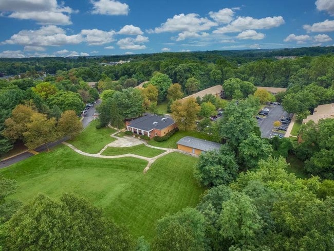 Dickey Hill Forest Apartments