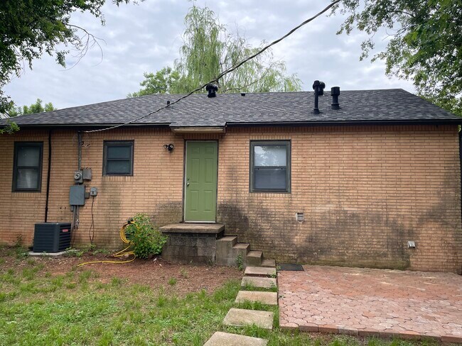 Photo - 4005 SE 26th St