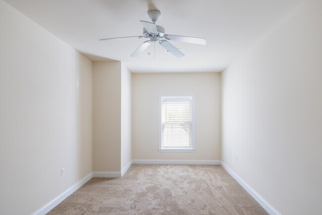 Photo - The Helm and Deemer's Landing