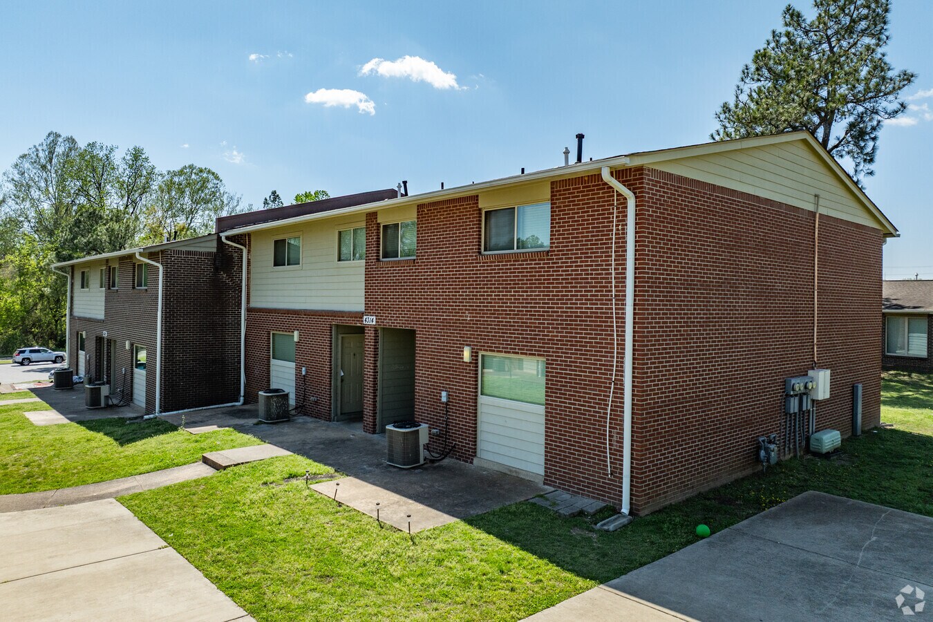 Photo - Creekwood Village Apartments