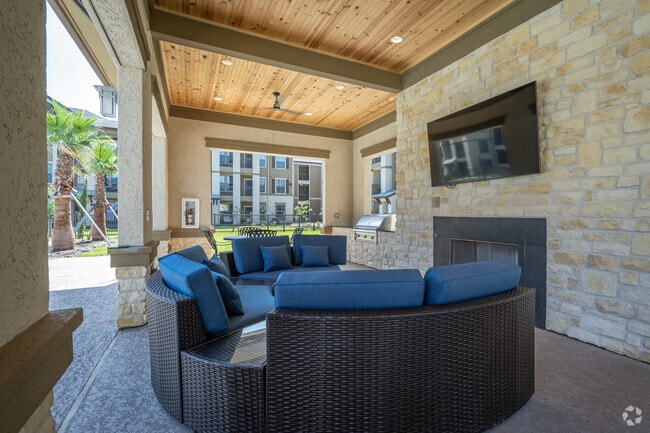 Pool Grill
