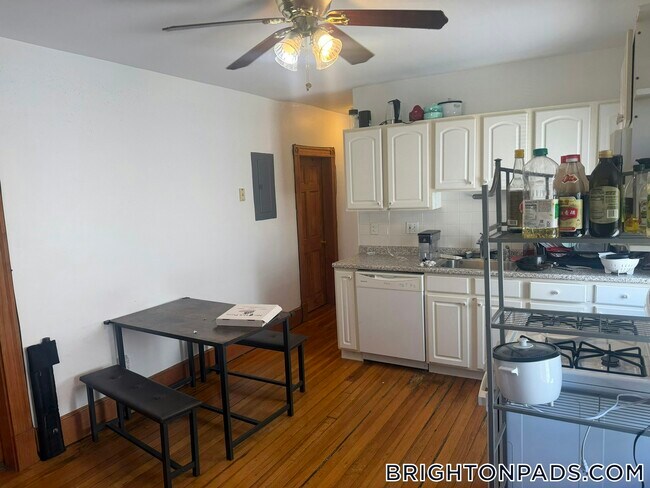 Photo - 45 Litchfield St Unit 3