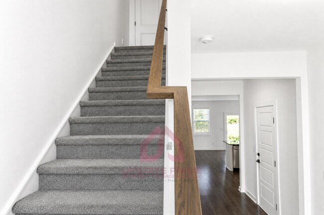 Photo - 1455 Darrowby Wy