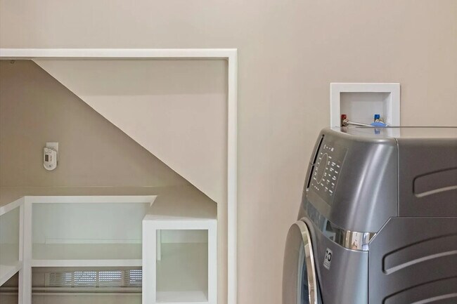 Photo - 500 Paragon Mills Rd Unit M18