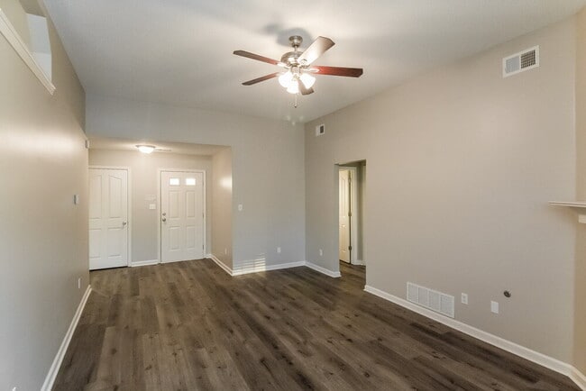 7338 Lee Ann Dr