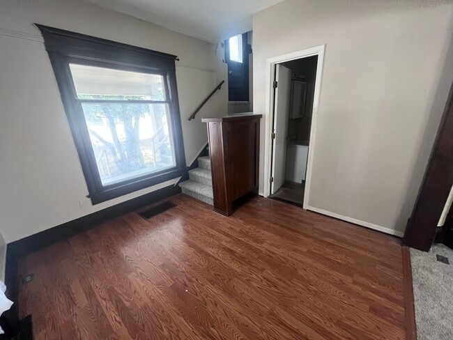 Photo - 204 S Osage St