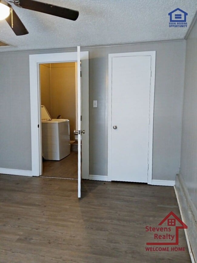 Photo - 2908 Prentice NW