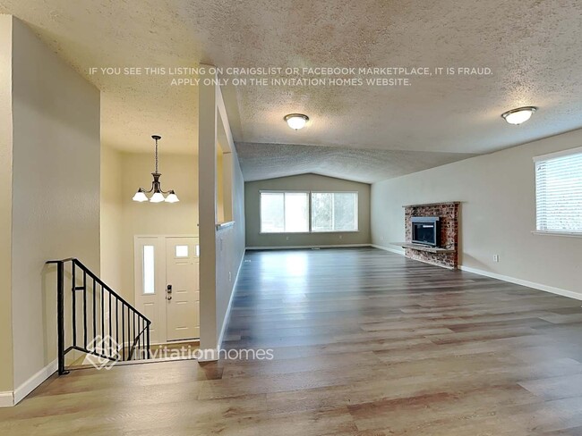 Photo - 8313 121st St E