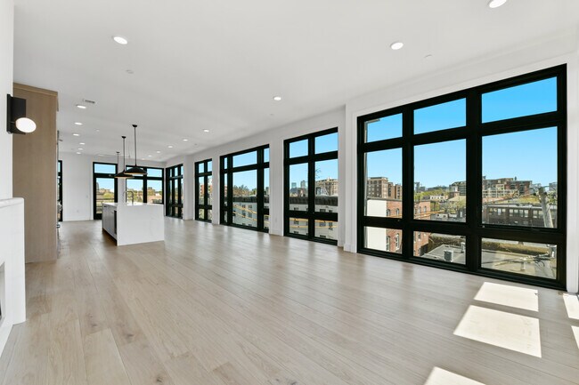 Photo - 14 Green St Unidad PH2