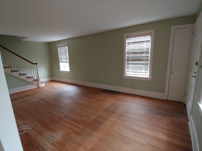 13 Alexander Ave