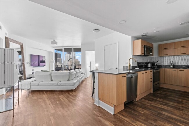 Building Photo - 350 S Miami Ave Unit 1803