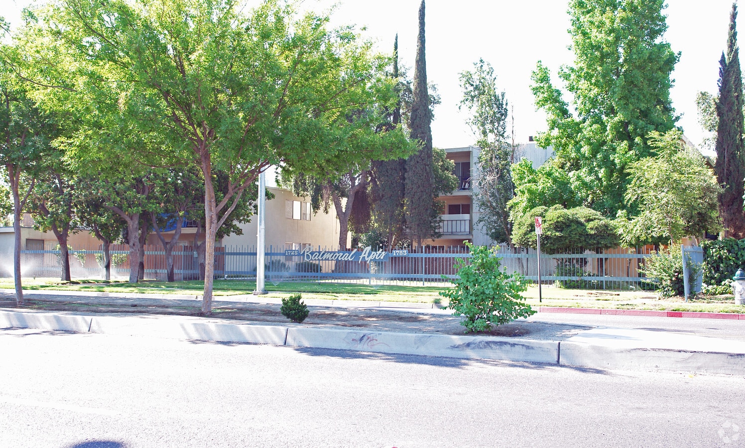 Balmoral Apartments - Balmoral Apartments