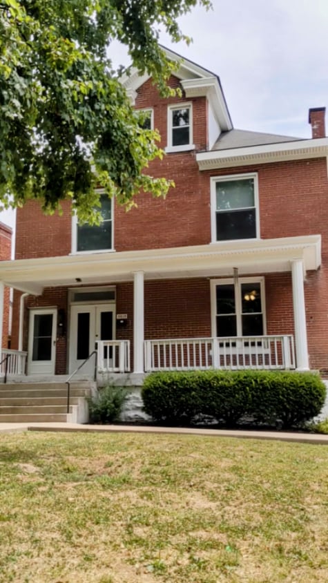 Front building - 4619 Southern Pky (Louisville, KY)