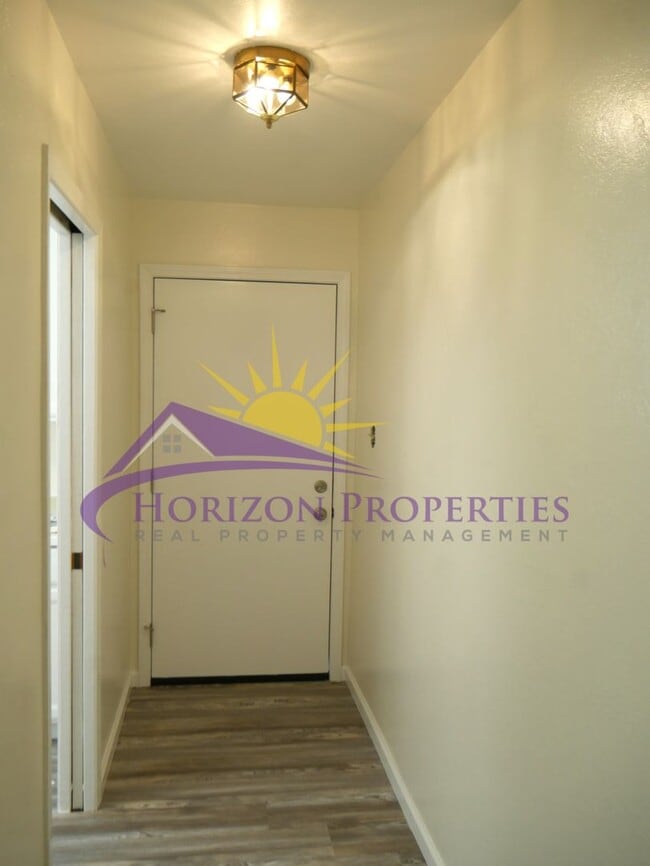 Photo - Remodeled 4 Bed 2 Bath 1,483 sqft in Fair Oaks