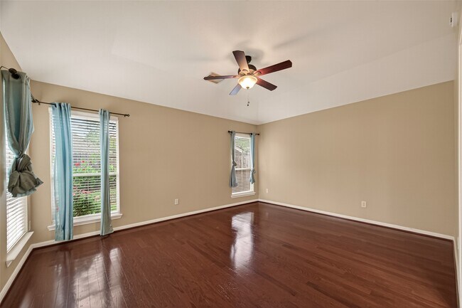 Photo - 6922 Summer Bridge Ln