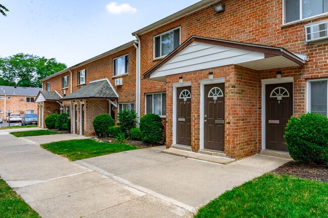 Woodland Village Apartments