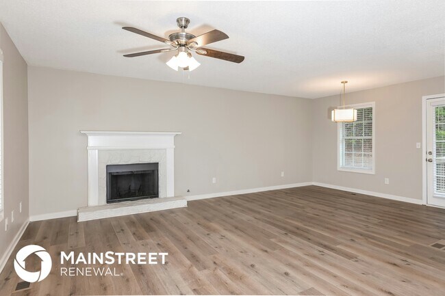Photo - 108 Sandi Pl