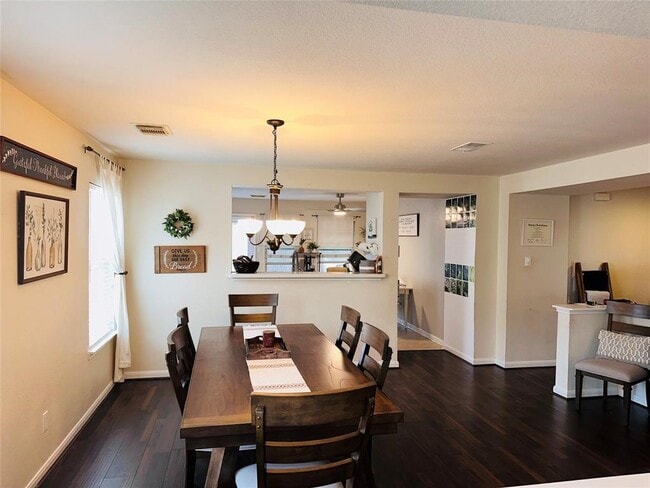 Building Photo - 15839 Kings Cypress Ln