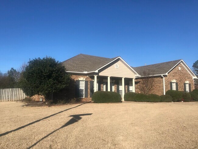 Photo - 113 Commonwealth Ct