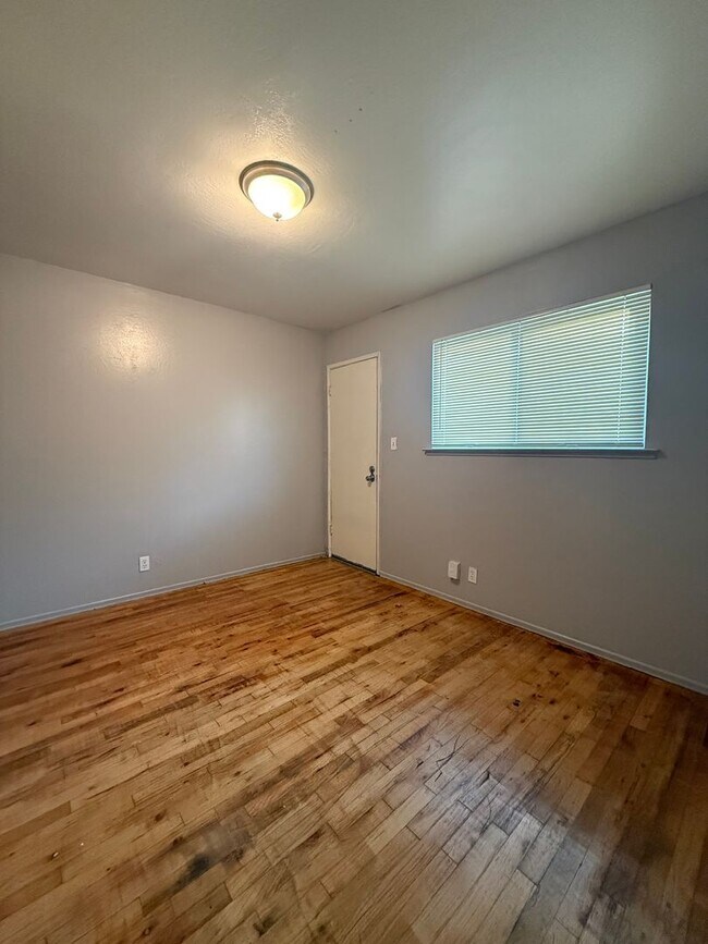 Photo - 730-734Hemlock st Unidad 732 Hemlock St