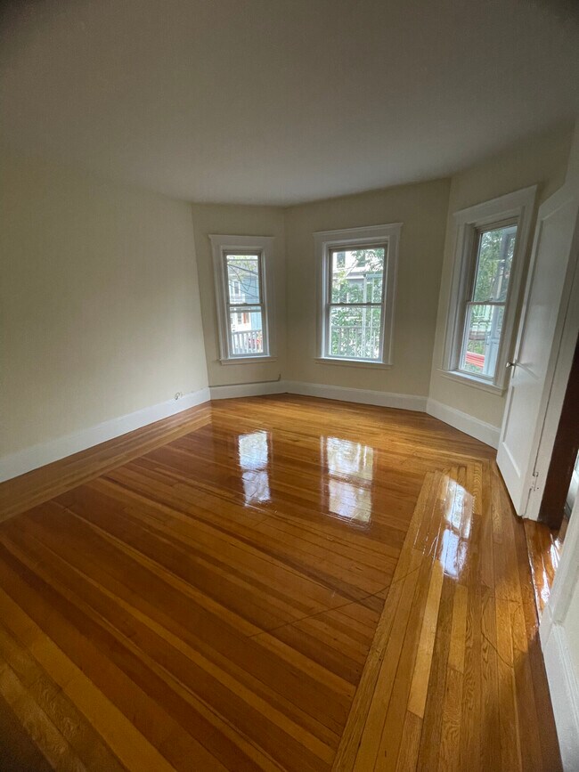 Photo - 20 Egerton Rd Unit 1