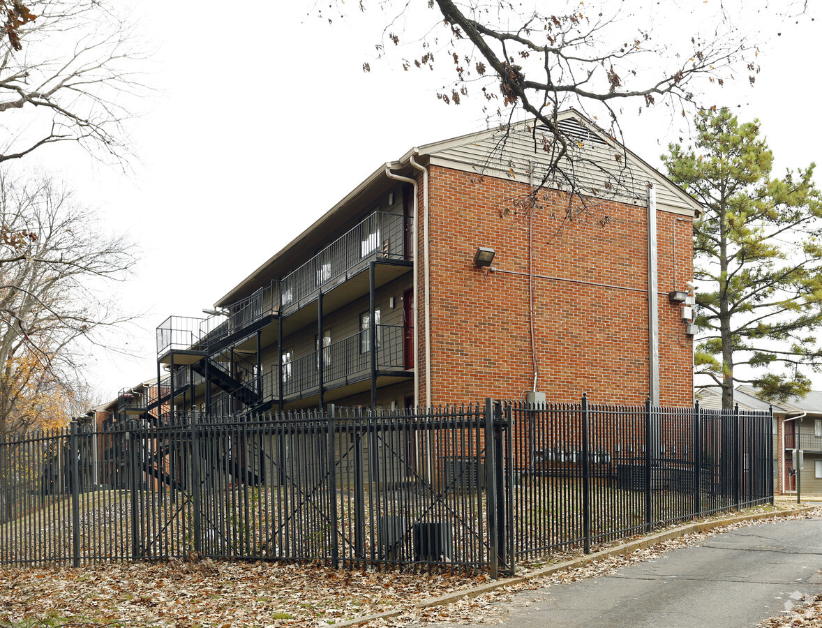 Robinhood Park Apartments - Robinhood Park Apartments