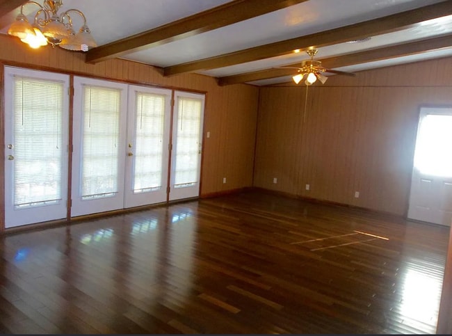 Photo - 6609 Golf Crest Dr