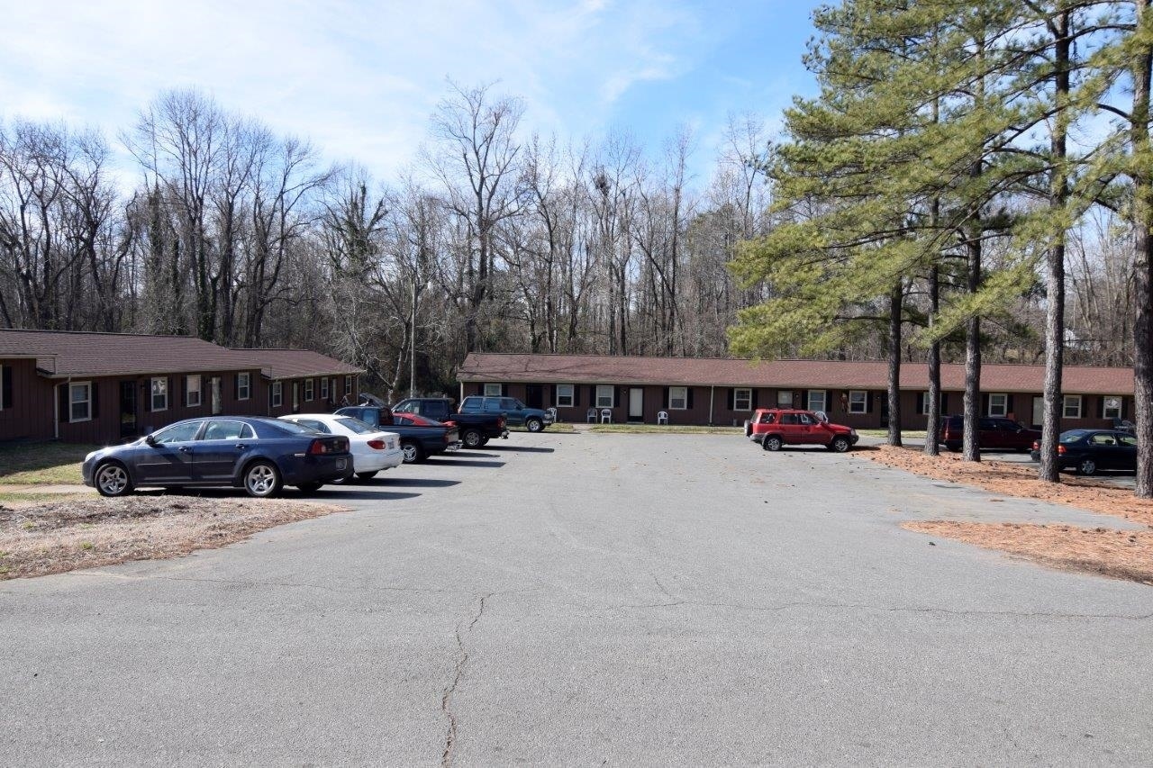 Albany Forest Apartments - Albany Forest Apartments