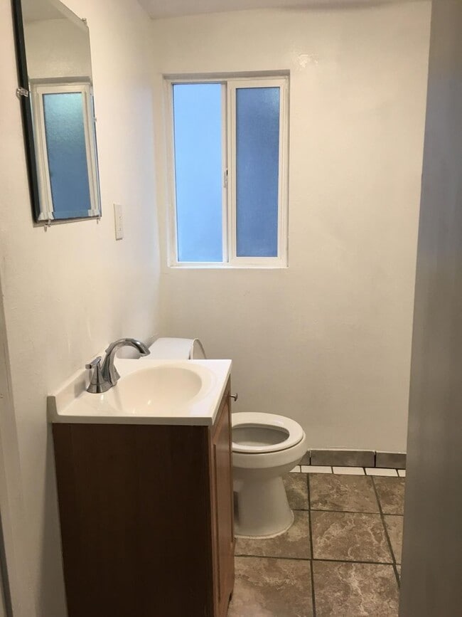 Photo - COMING SOON!! Unidad 2398