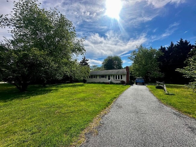 Photo - 207 Ash Ln