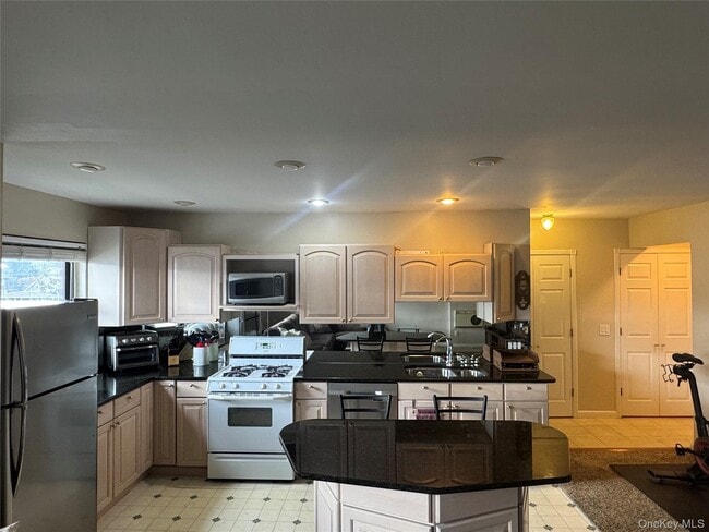 Photo - 25 Elizabeth St Unit 2F