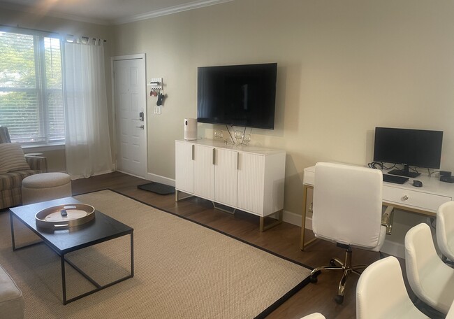 Photo - 600 Bucksley Ln Condo Unit 600 Bucksley Ln #306