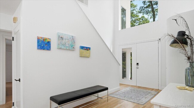 Photo - 7 Midhampton Ct