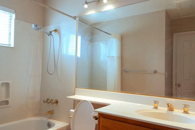 Photo - 2052 Jamison Pl