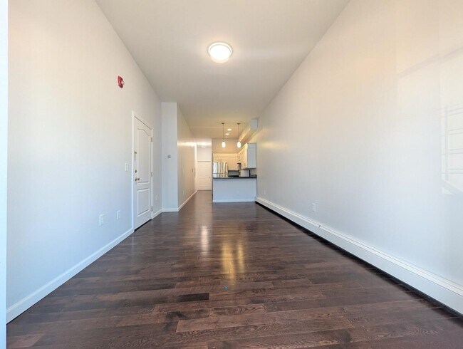 Photo - 265 Webster Ave Unit 1R