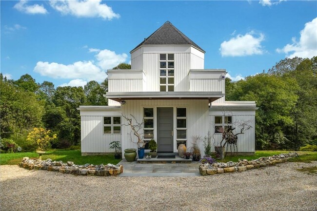 Building Photo - 150 Lonetown Rd Rental