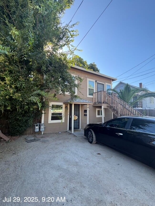 Building Photo - 500 Unit 1309 Maple Street #B Rental