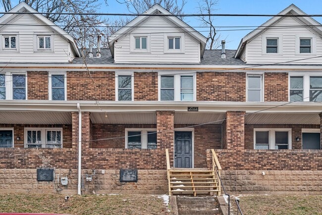 Photo - 7700-7704 Stanton Avenue Unidad 7702 Stanton Avenue