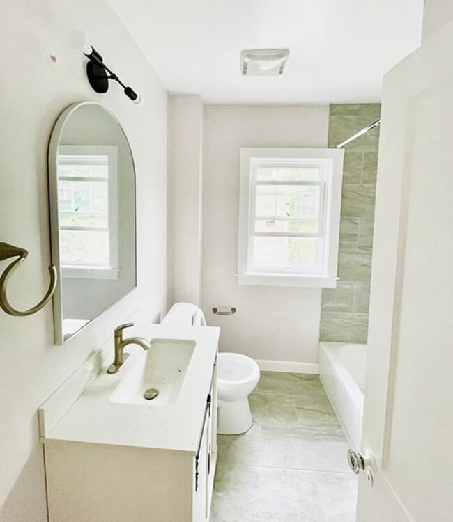 212 Derby St Unit 212