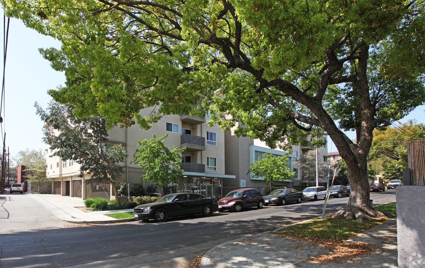 Photo - Clinton Family Apartments