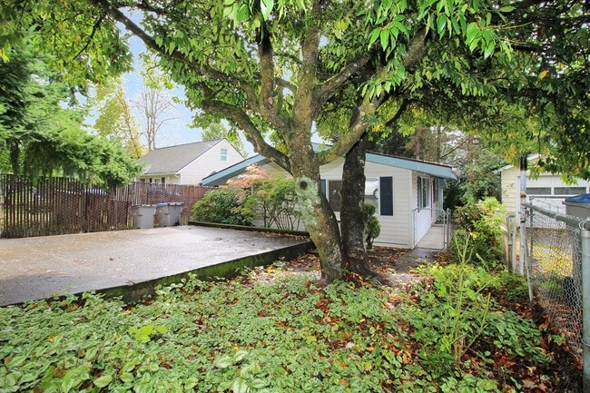 Photo - 11330 SW Tigard St