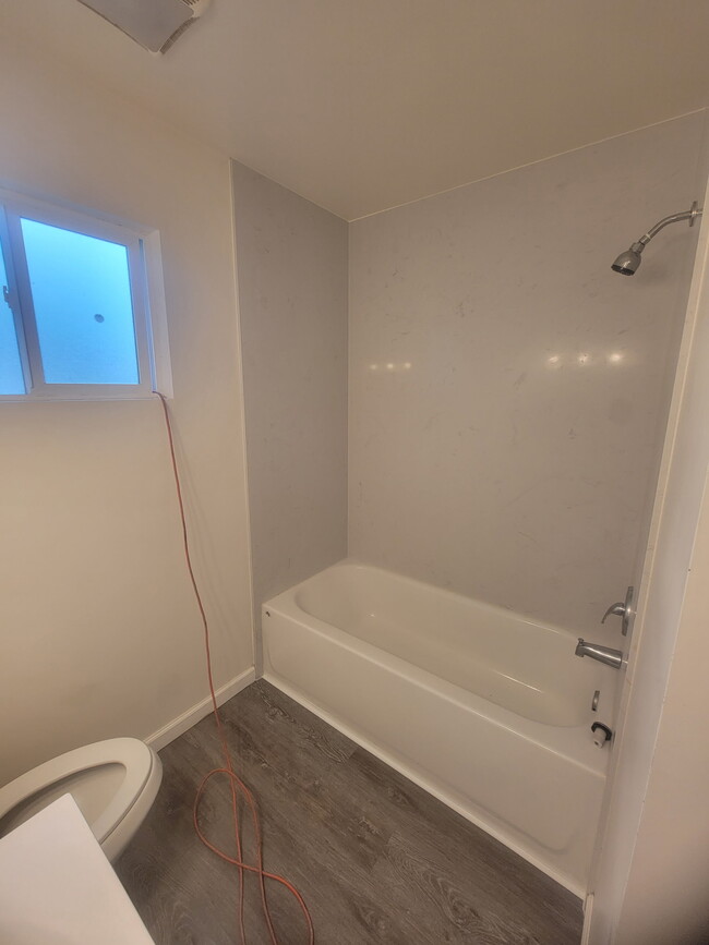 Photo - 1940 Darrah St Unit 1940 Darrah St 1