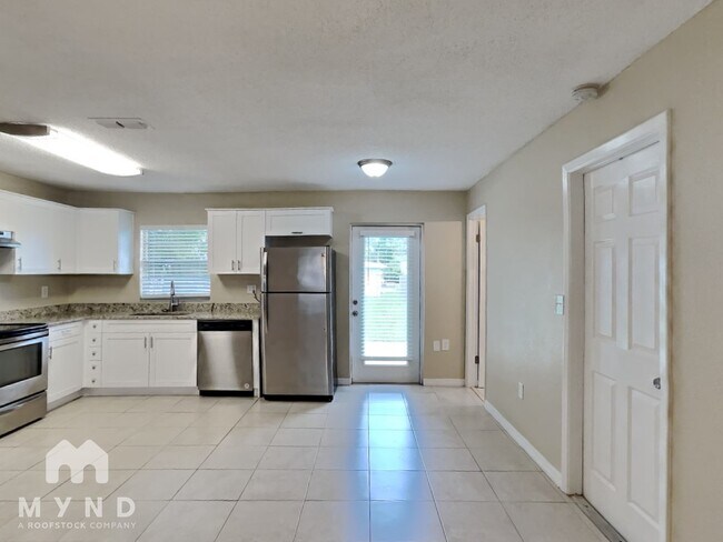 Photo - 5547 Golden Nugget Dr