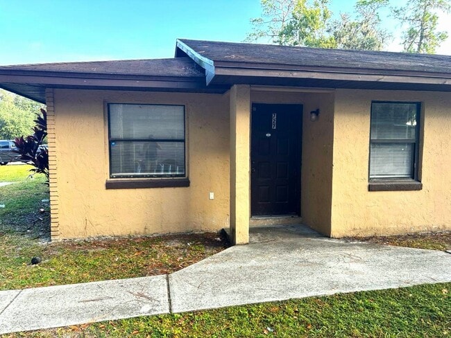Building Photo - 727-729 Pineville Ln Unit 727