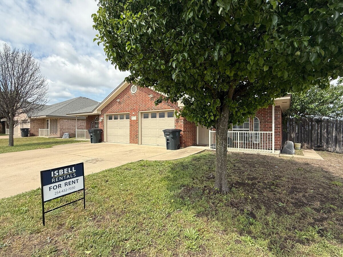 COMING SOON! - COMING SOON! Apartment Unit 5106 Heather Lane - B