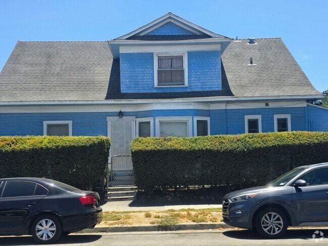 Building Photo - 2 Bed 1 Bath in North Park Rental